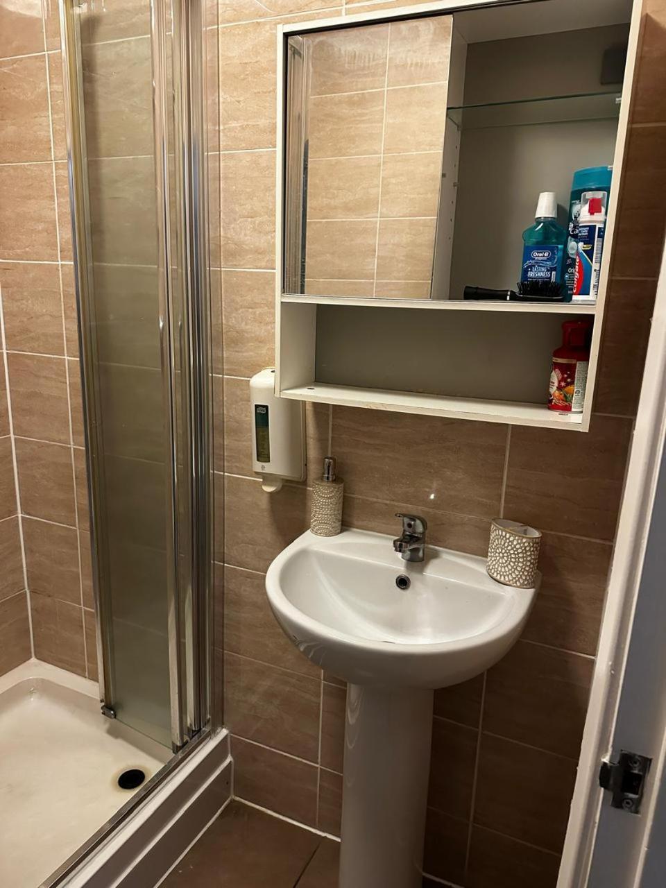 Woolpack Aparthotel Huddersfield Buitenkant foto