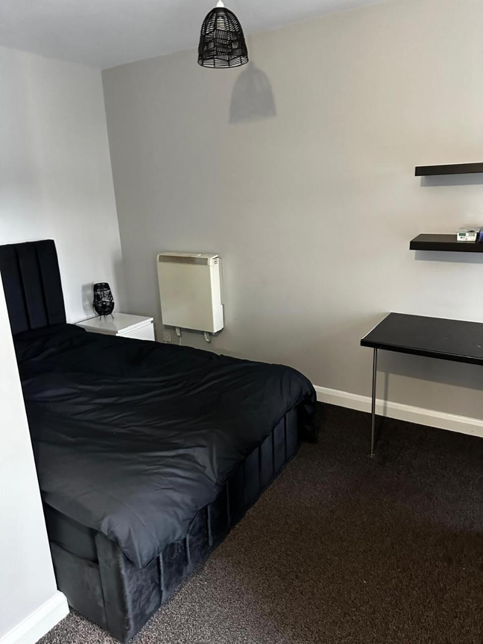 Woolpack Aparthotel Huddersfield Buitenkant foto